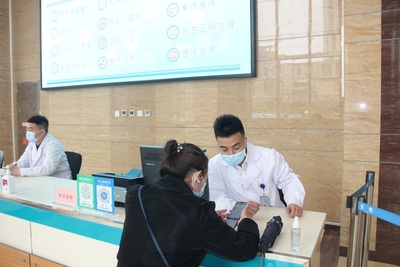 哈醫大一院群力院區“一站式服務中心” 以患者為中心，辦實事提升醫療服務新體驗